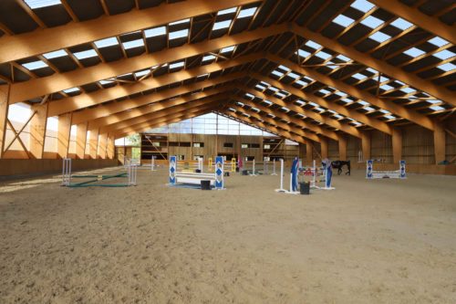 manège en bois lamellé collé en Bourgogne